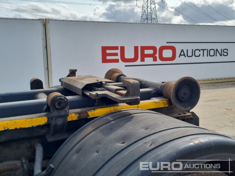 Hook lift truck 2012 MAN 35.360