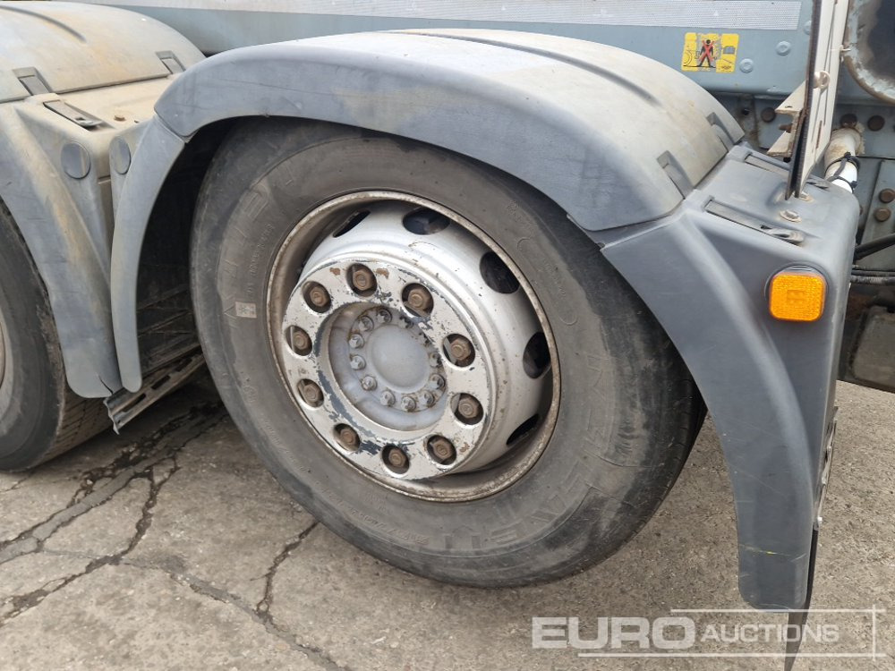 Hook lift truck 2012 MAN TGS 26.440