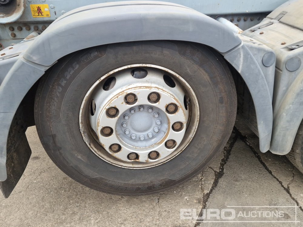 Hook lift truck 2012 MAN TGS 26.440