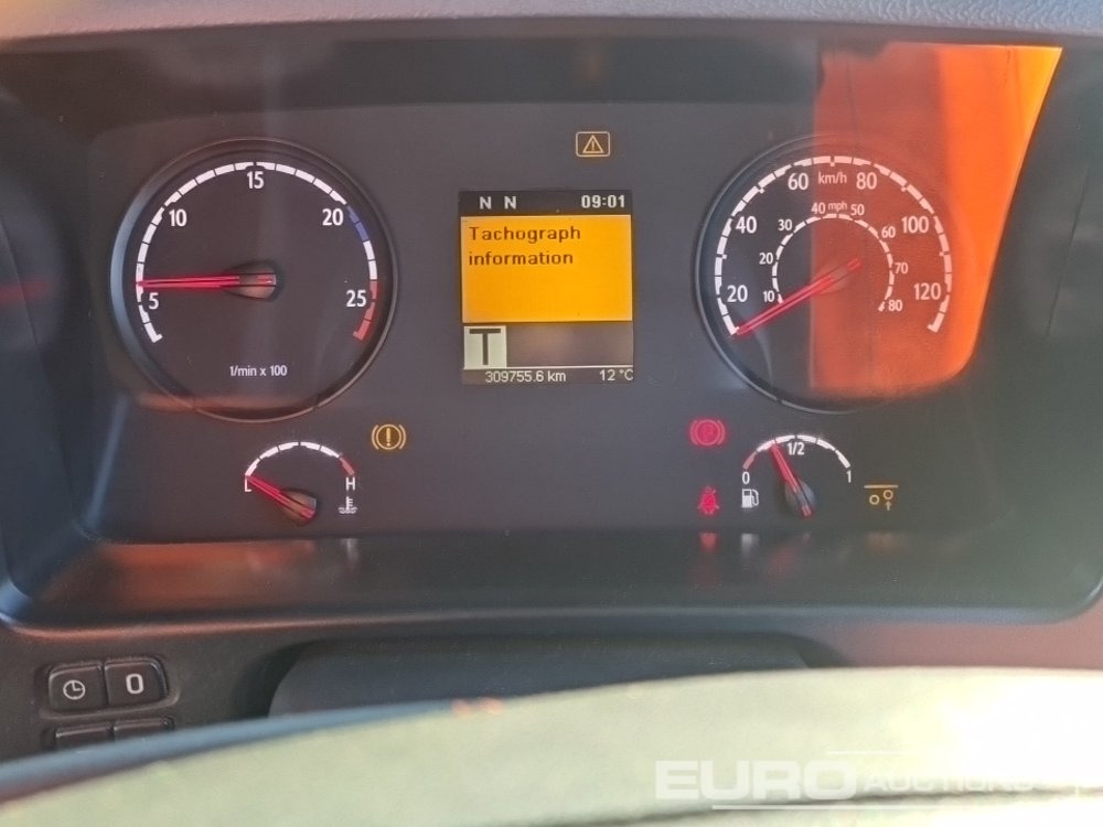 Hook lift truck 2012 Scania P360