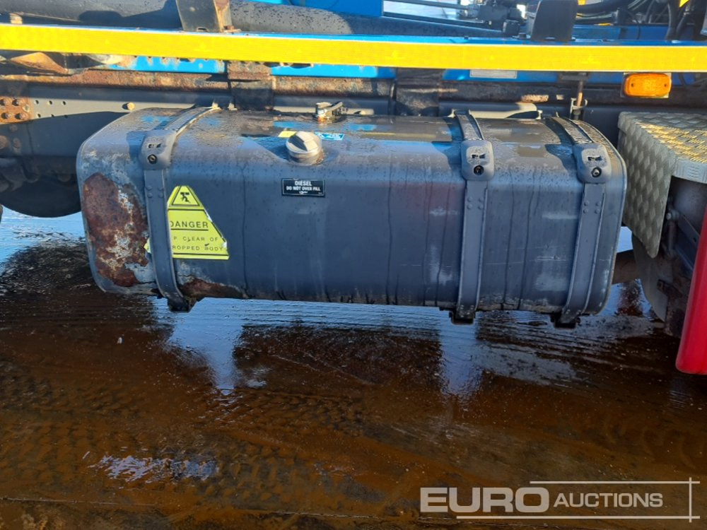 Hook lift truck 2012 Scania P360