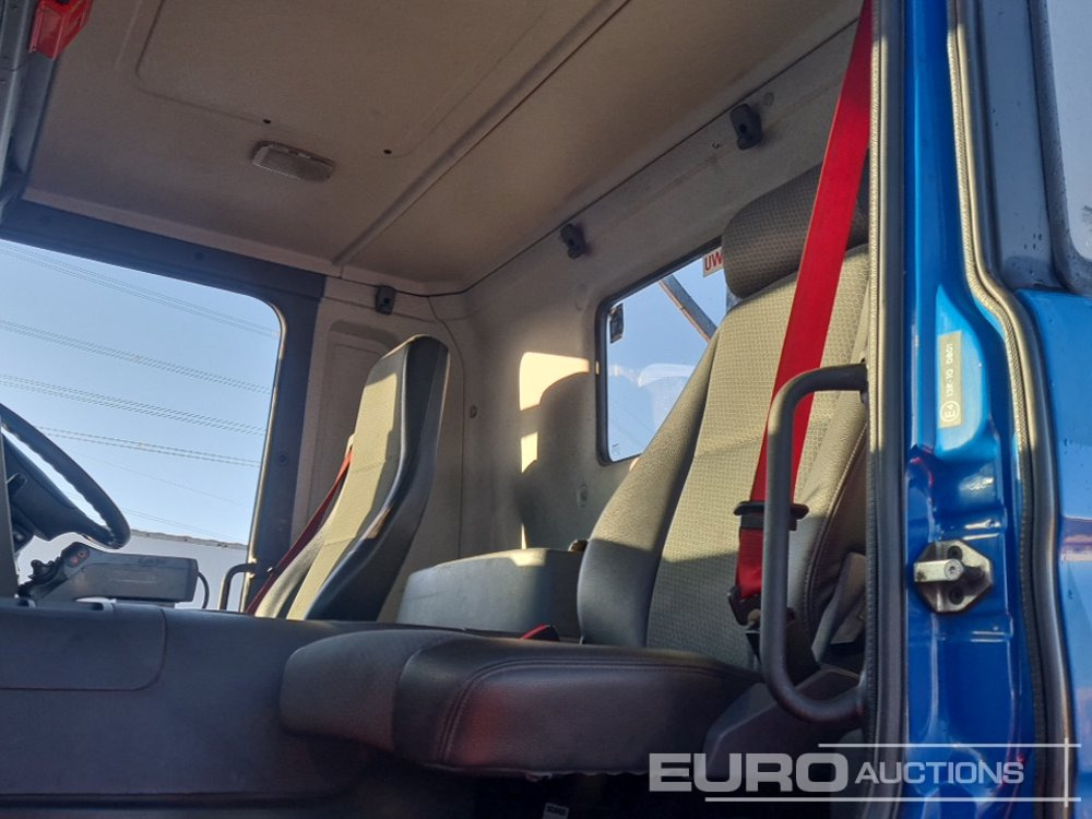 Hook lift truck 2012 Scania P360