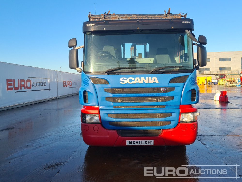 Hook lift truck 2012 Scania P360