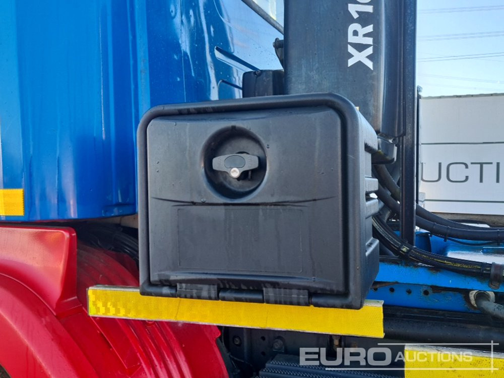 Hook lift truck 2012 Scania P360