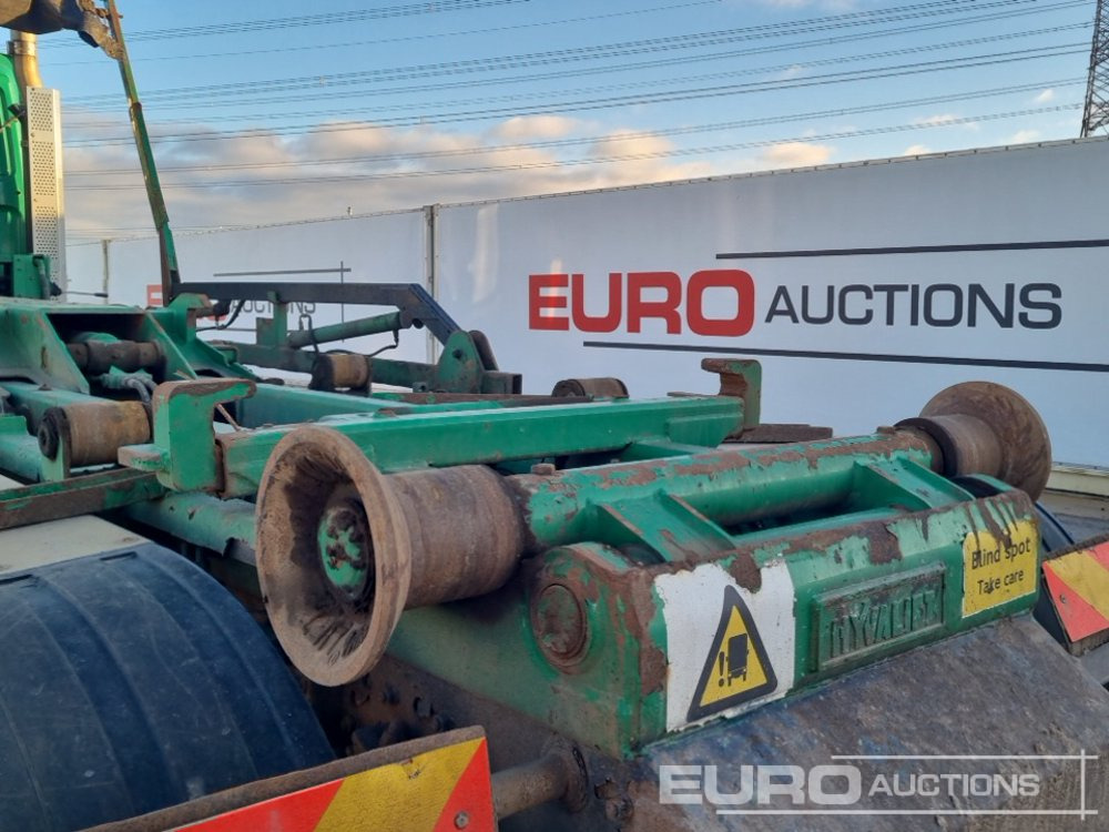 Hook lift truck 2013 DAF CF85.360