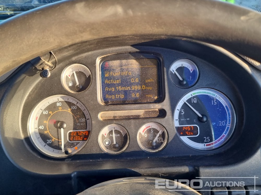 Hook lift truck 2013 DAF CF85.360