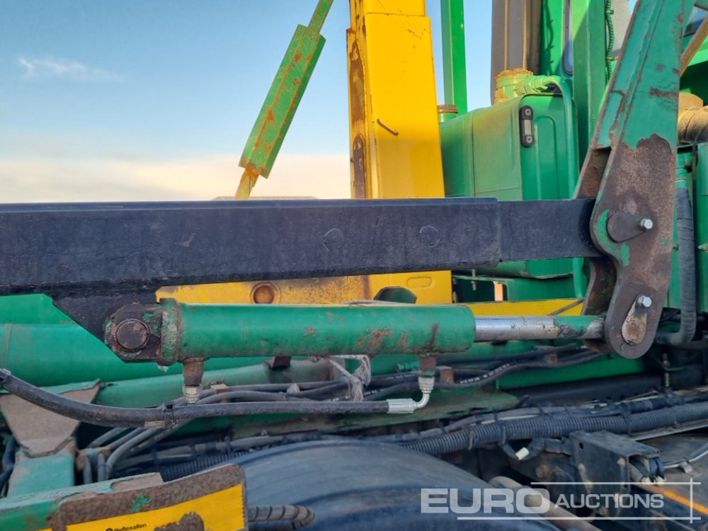 Hook lift truck 2013 DAF CF85.360