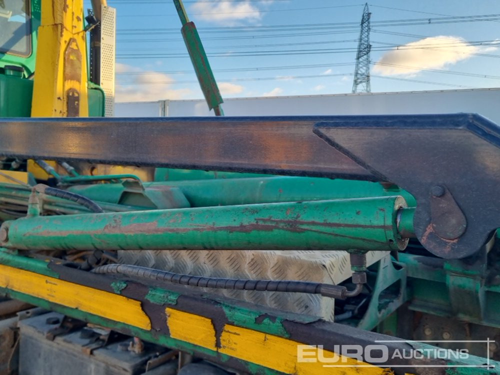 Hook lift truck 2013 DAF CF85.360