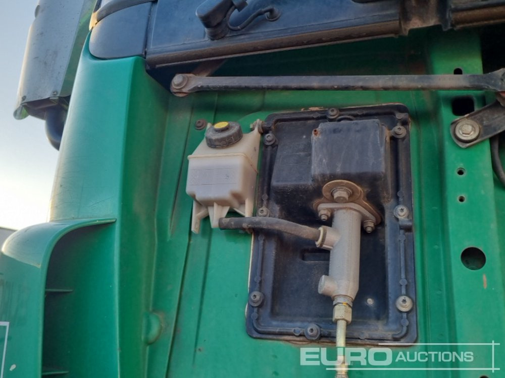 Hook lift truck 2013 DAF CF85.360