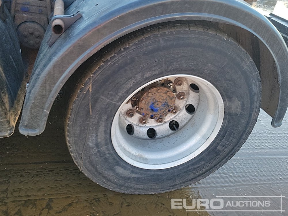 Hook lift truck 2014 MAN TGS 32.400