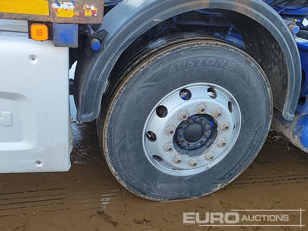 Hook lift truck 2014 MAN TGS 32.400