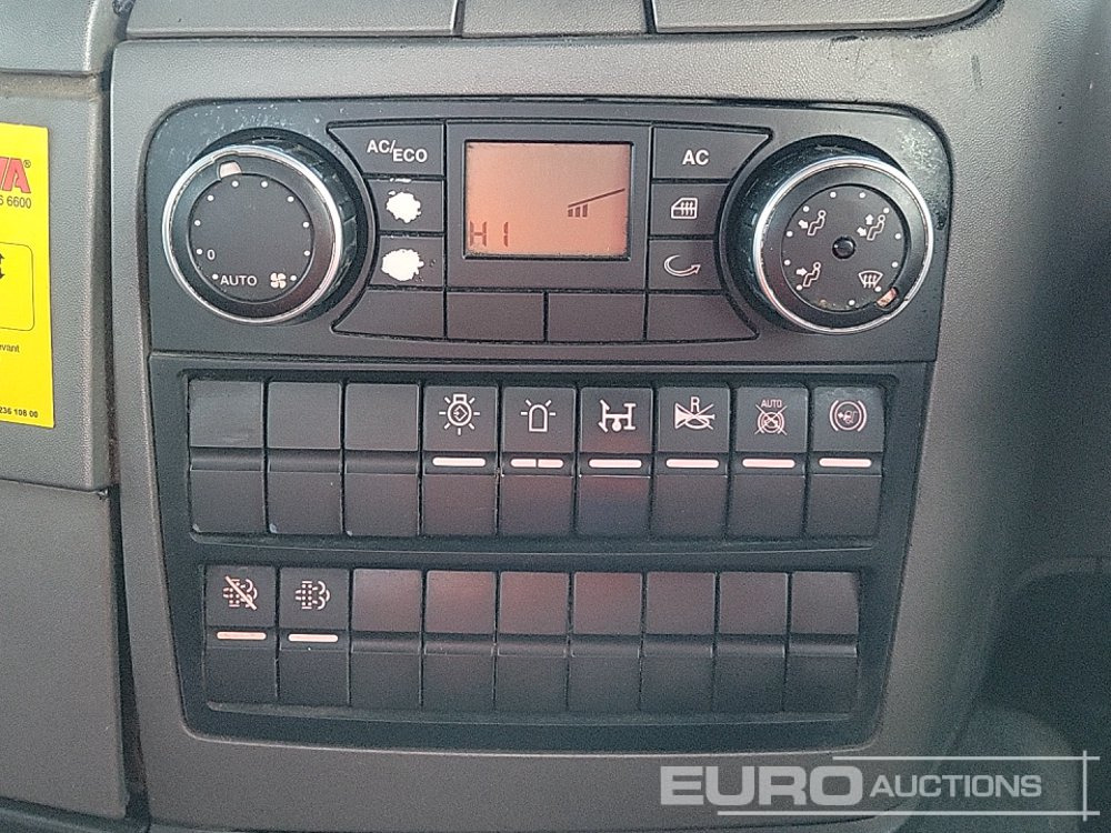 Hook lift truck 2014 MAN TGS 32.400