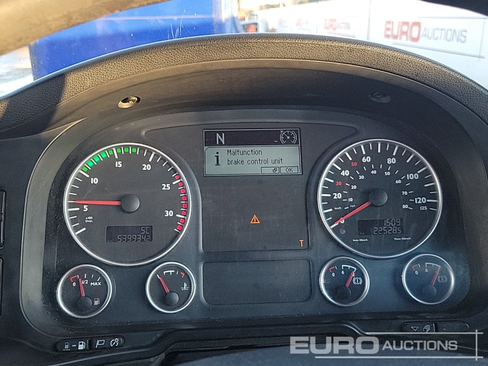 Hook lift truck 2014 MAN TGS 32.400