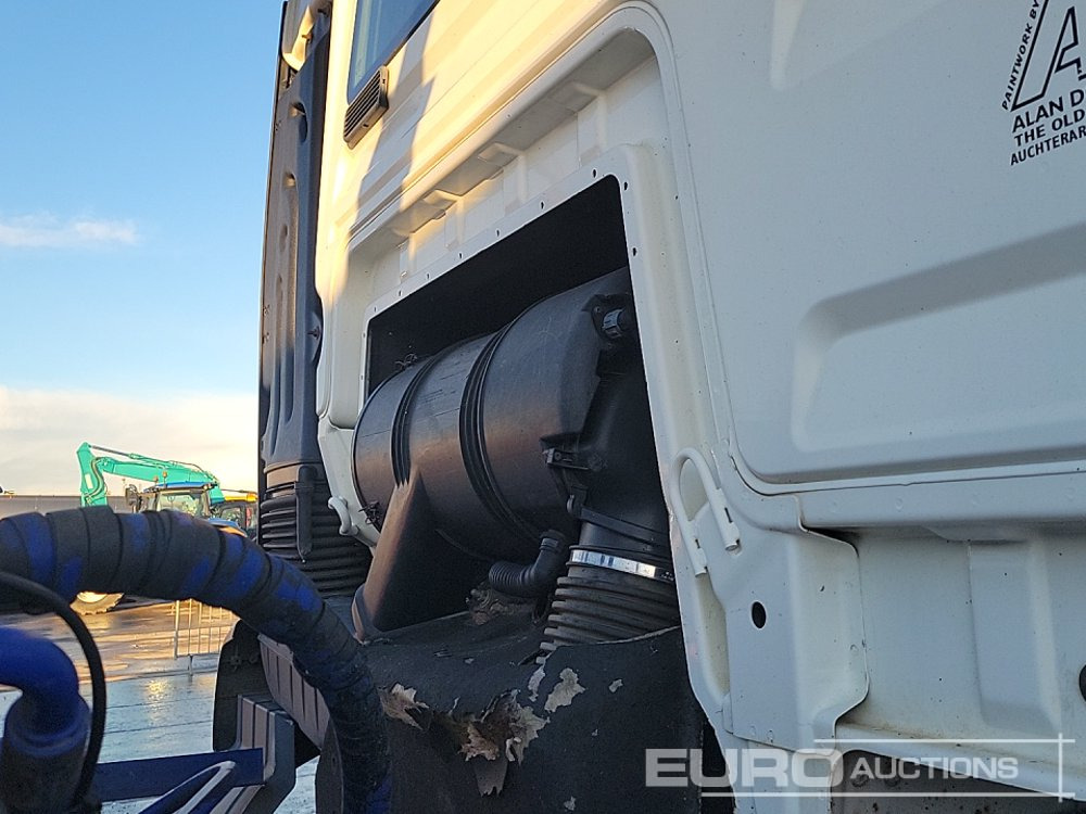 Hook lift truck 2014 MAN TGS 32.400