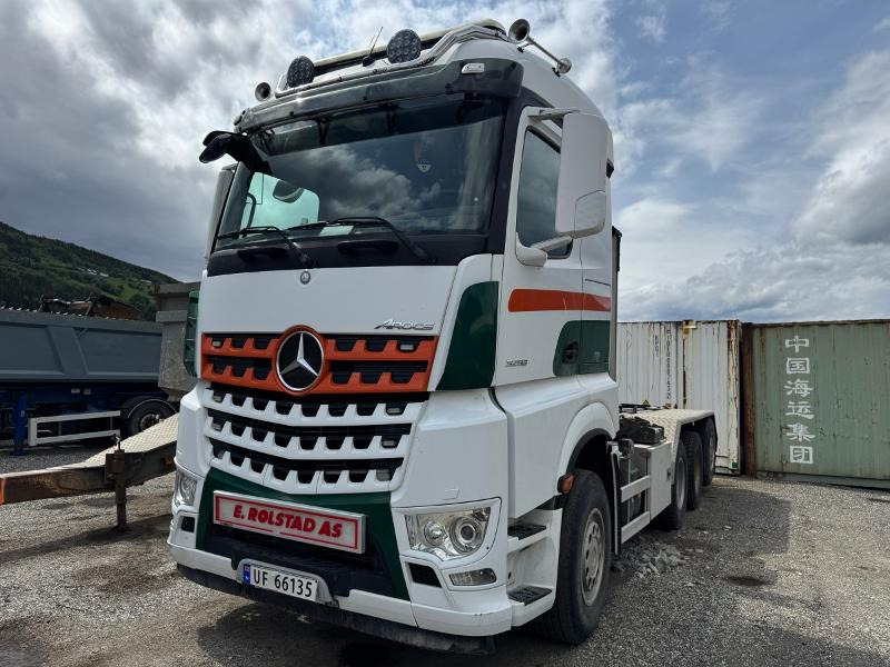 Hook lift truck 2015 Mercedes-Benz ACTROS