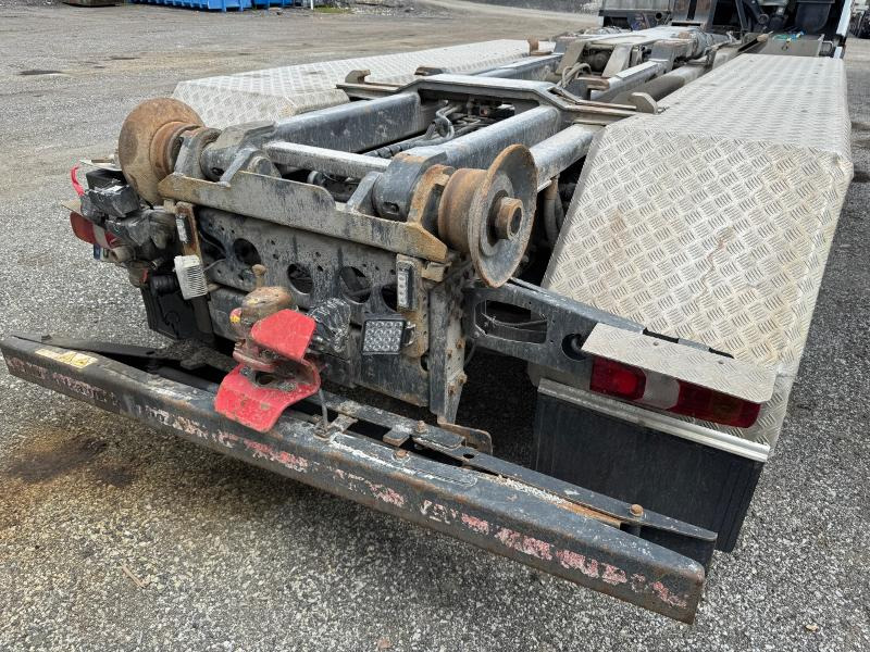 Hook lift truck 2015 Mercedes-Benz ACTROS