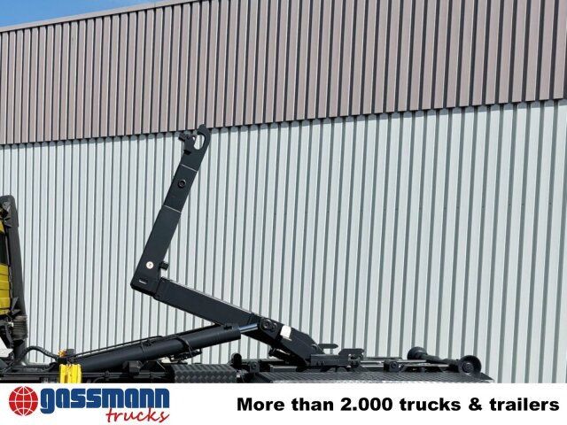 Hook lift truck 20-47 S