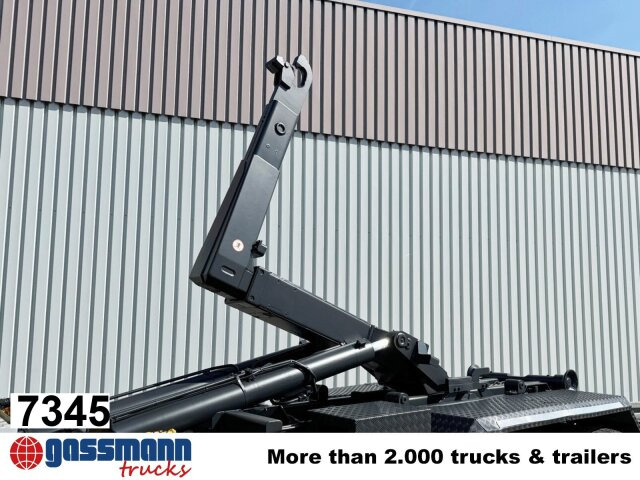 Hook lift truck 20-47 S