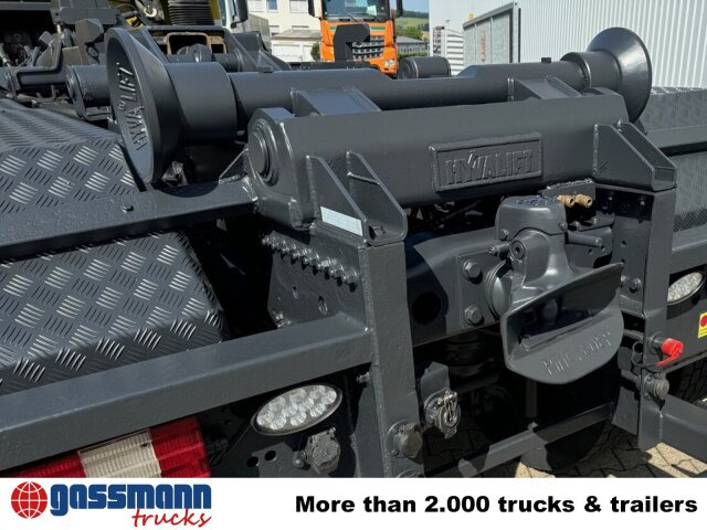 Hook lift truck 20-47 S