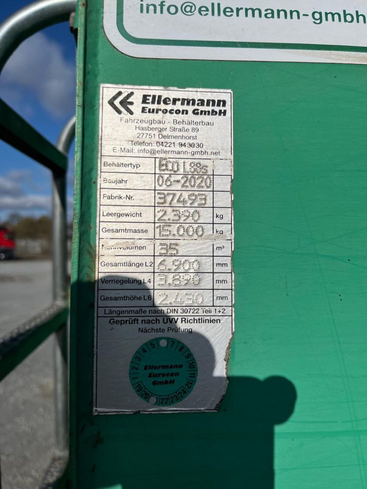 Hook lift truck Abrollcontainer Ellermann Container