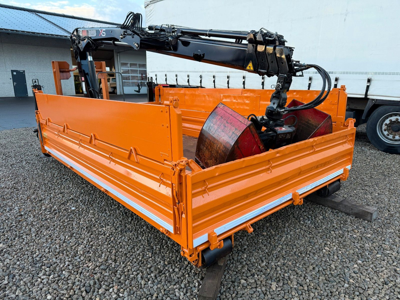 Hook lift truck Abrollcontainer mit Hiab Kran 077 B- 3