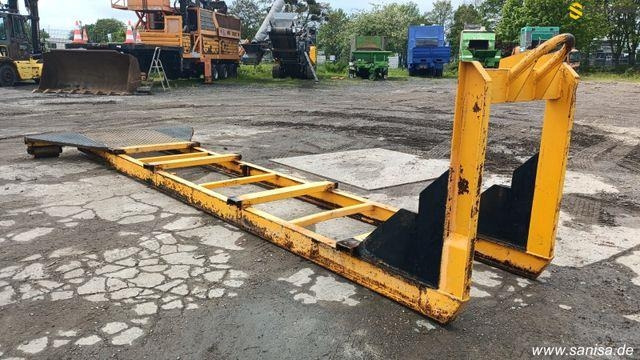 Hook lift truck Abrollfahrgetsell