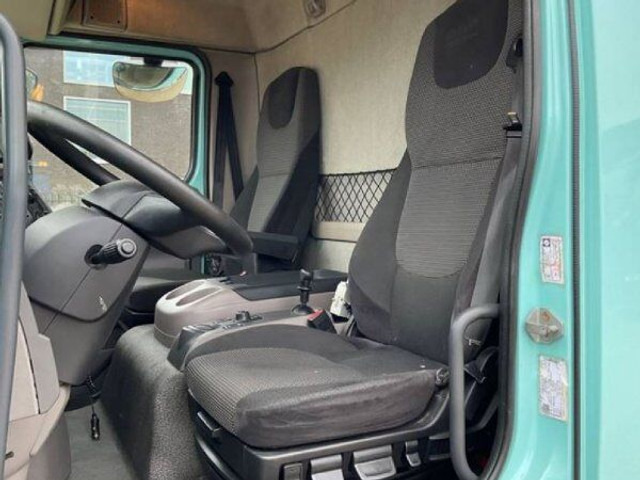 Hook lift truck DAF 12t LF180 FA