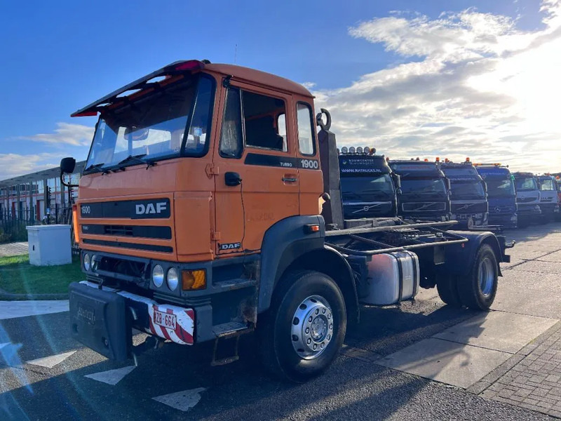 Hook lift truck DAF 1900 TURBO 4X4 HOOKLIFT