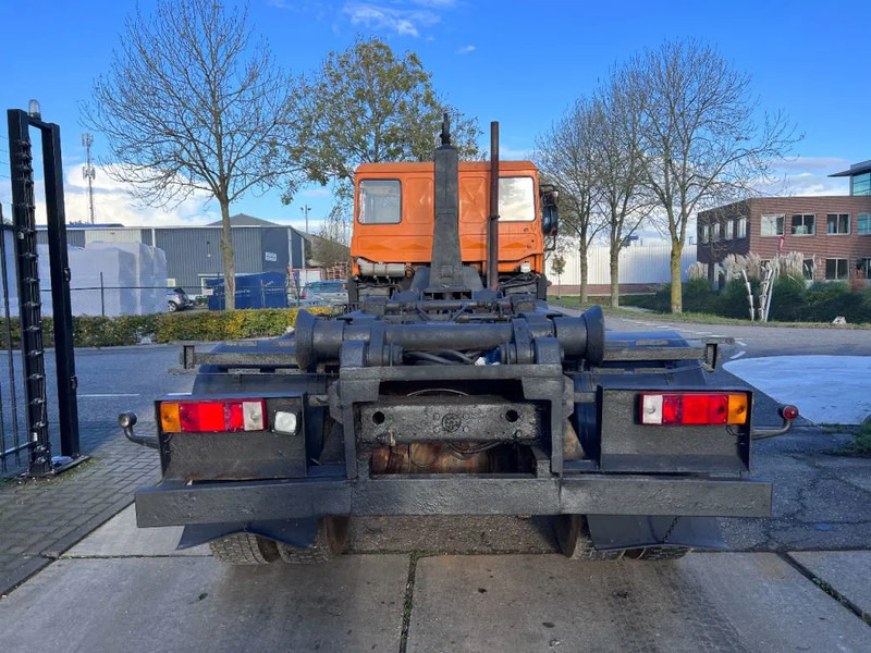 Hook lift truck DAF 1900 TURBO 4X4 HOOKLIFT