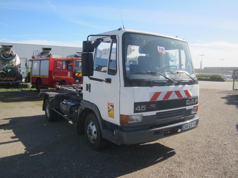 Hook lift truck DAF 45 ATI 130