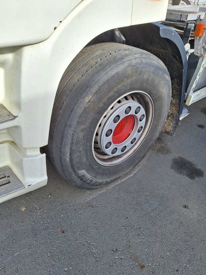 Hook lift truck DAF CF