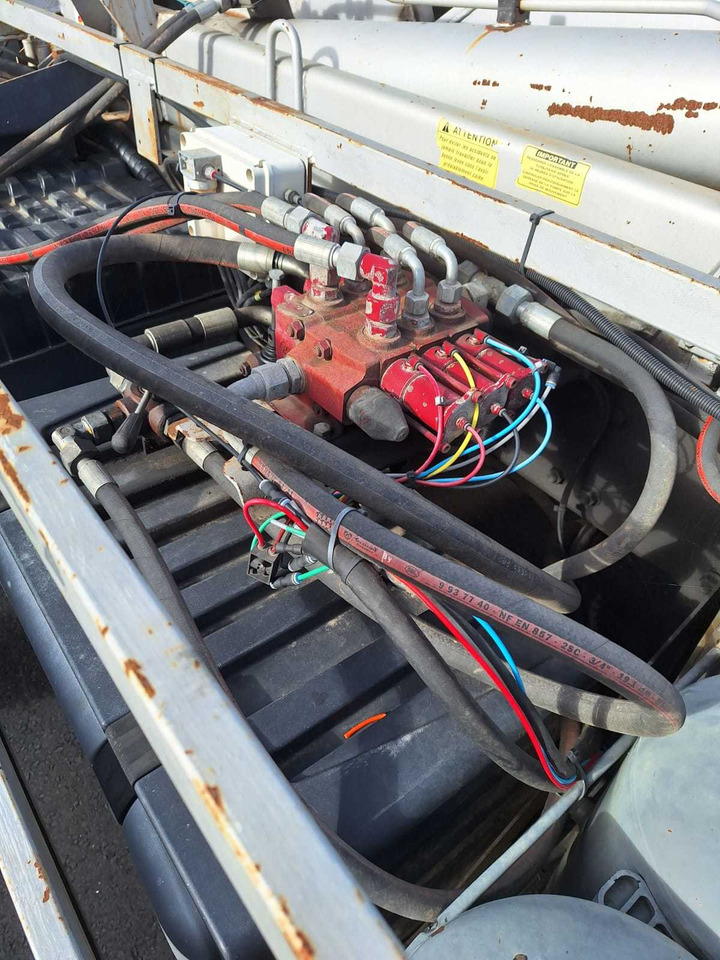 Hook lift truck DAF CF