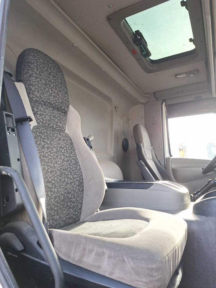 Hook lift truck DAF CF