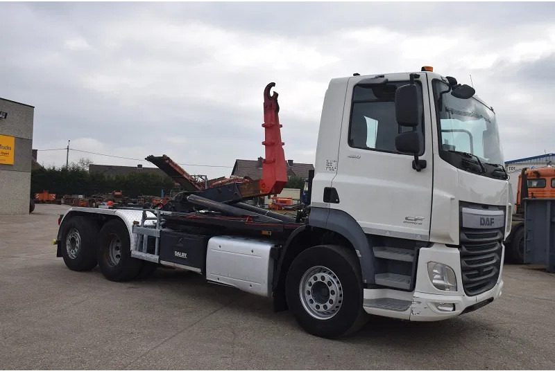 Hook lift truck DAF CF 460