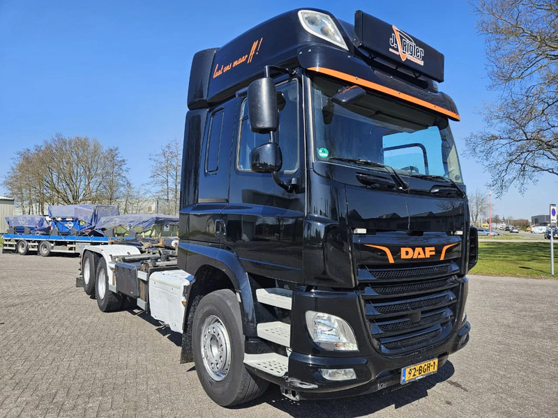 Hook lift truck DAF CF 460 6X2 | 10 tyres | Hyva 22.57.S | Euro 6 | Retarder