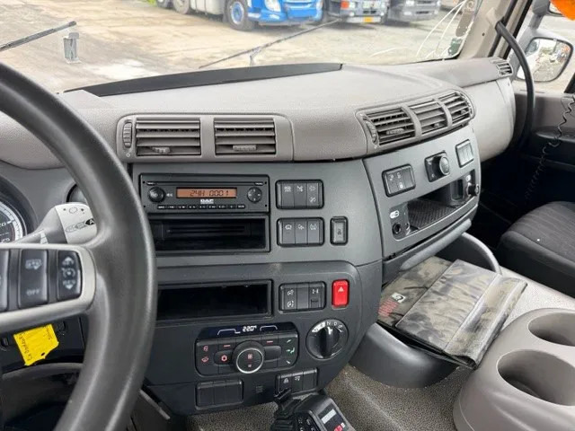 Hook lift truck DAF CF 480 HAAKARM/ROLL-OFF TIPPER