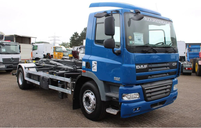 Hook lift truck DAF CF 85.410 + EURO 5