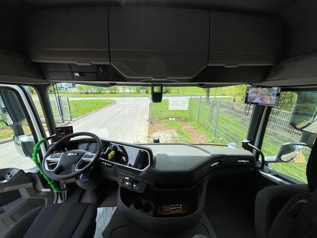 Hook lift truck DAF FAN XF 480 NGD