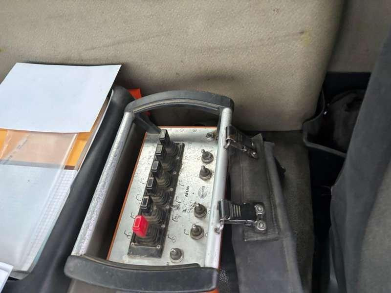 Hook lift truck DAF GRUE 85.410 6X4