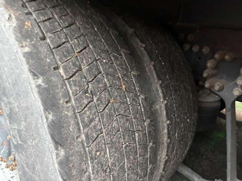 Hook lift truck DAF GRUE 85.410 6X4