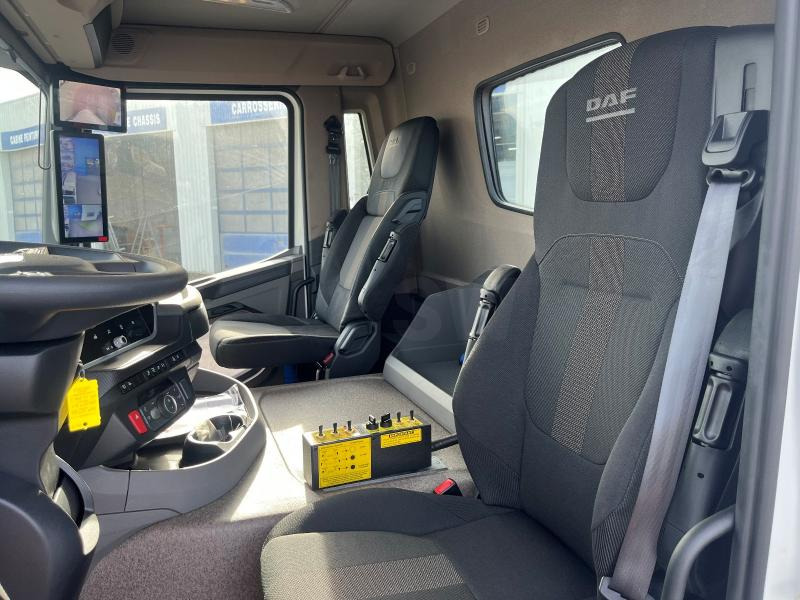 Hook lift truck DAF XD 450 FAN