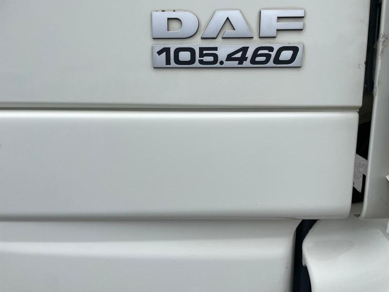 Hook lift truck DAF XF105 460