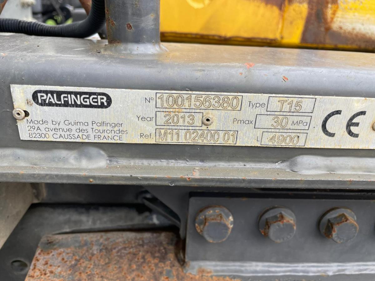 Hook lift truck DAF XF105 460