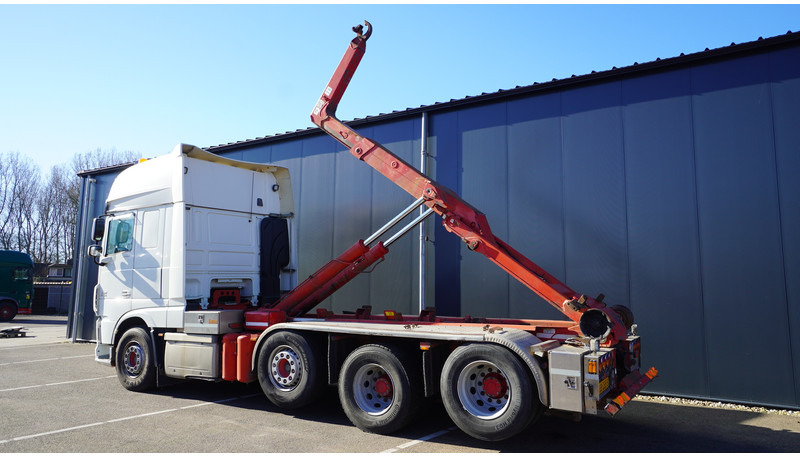 Hook lift truck DAF XF460 8X2 HOOKARM SYSTEM TRUCK