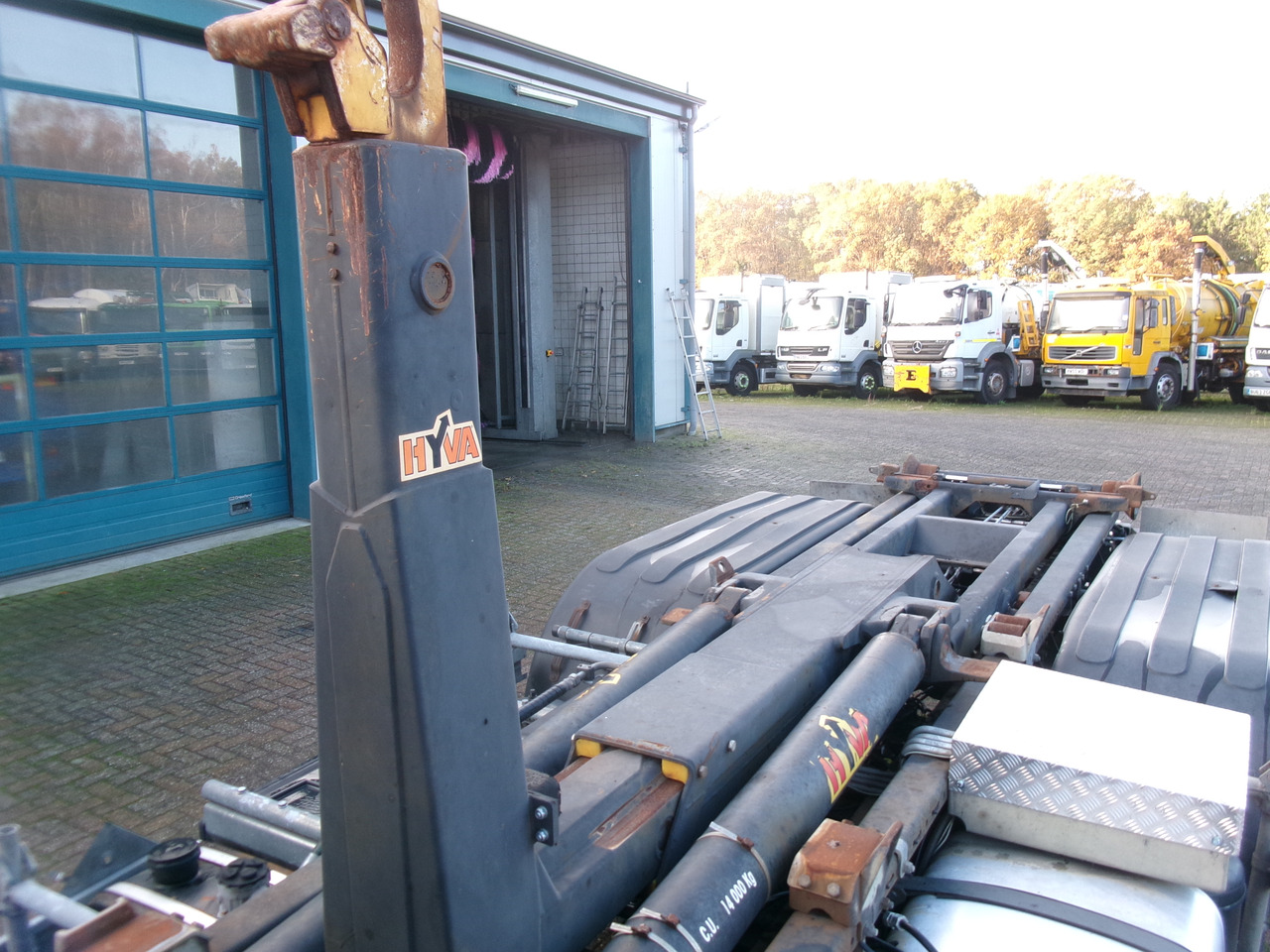 Hook lift truck D.A.F. CF 460 6x2 Euro 6 Hyva container hook 20 t