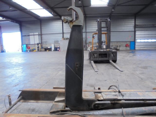 Hook lift truck Diversen MILTRA MB 20 PCA