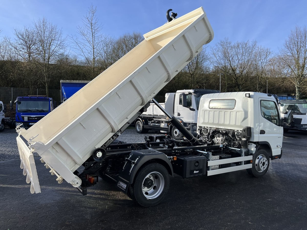 Hook lift truck FUSO Canter FUSO 7C18 City Abrollkipper Miete