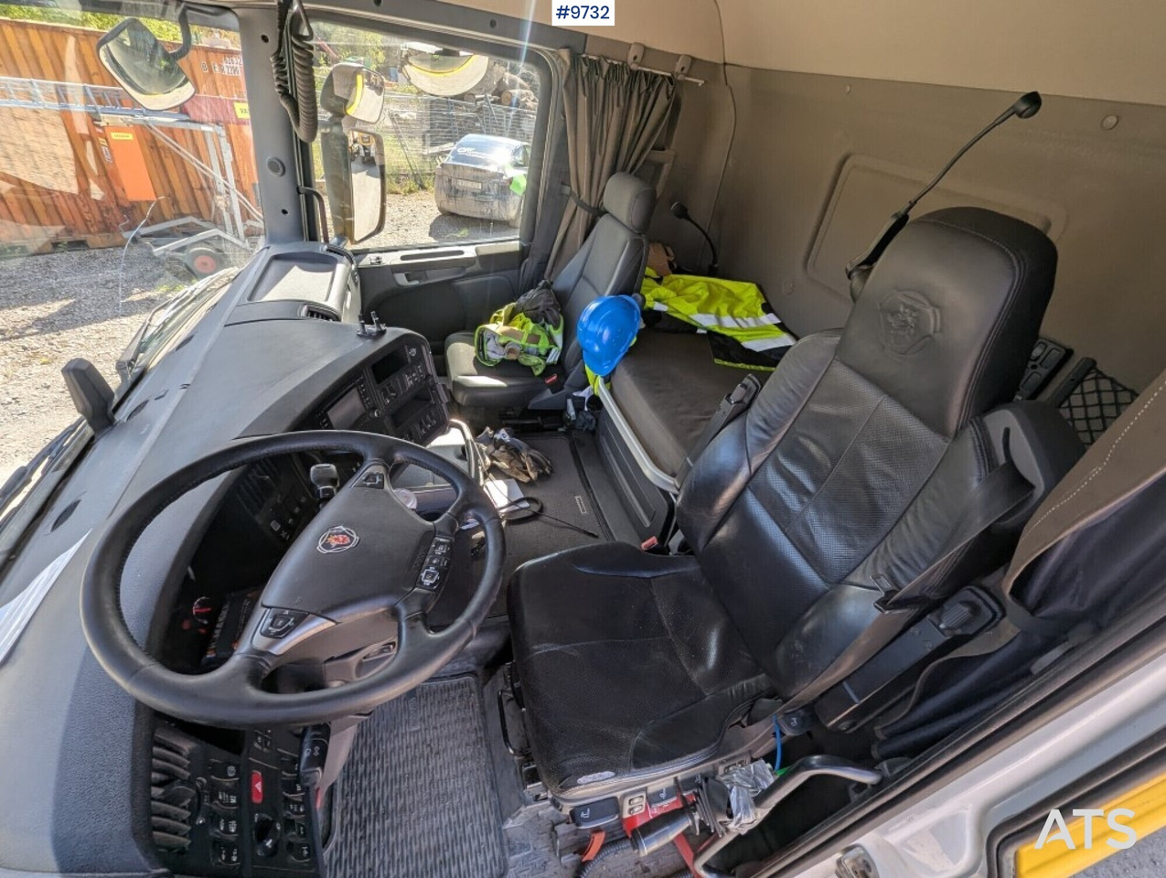 Hook lift truck Hooklift Truck Scania R520 6x2 with flatbed