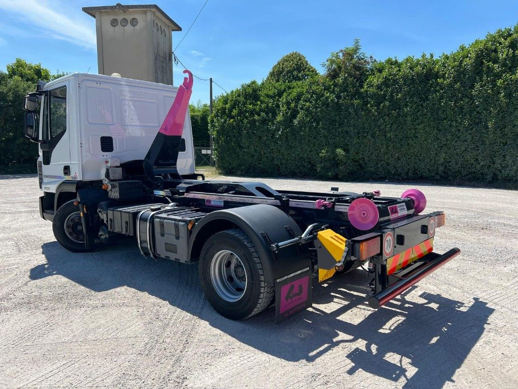 Hook lift truck IVECO 120EL18 SCARRABILE