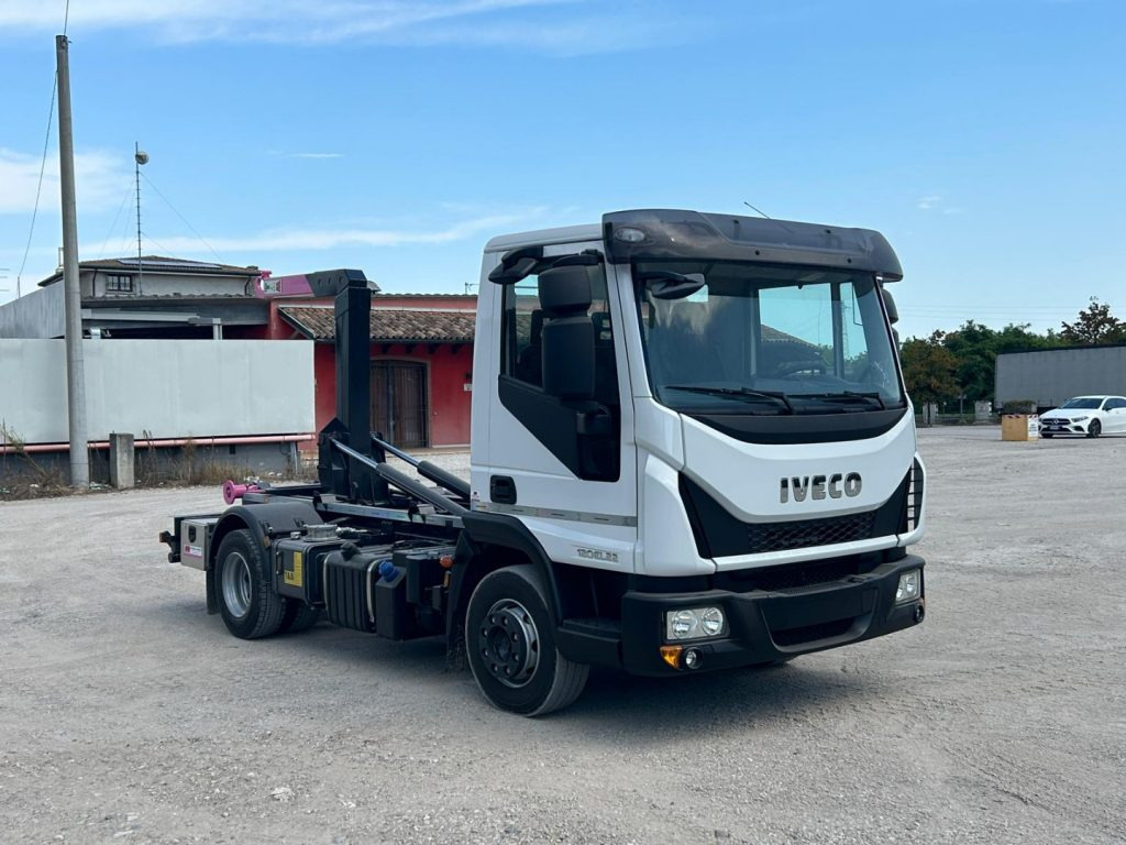 Hook lift truck IVECO 120EL22 CON SCARRABILE NUOVO